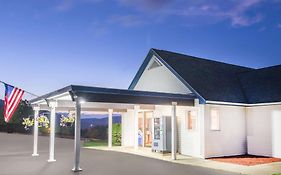 Travelodge By Wyndham Lake George Ny